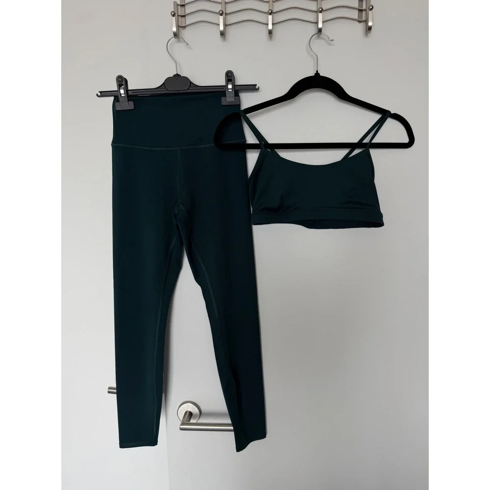 Alo Yoga Airlift High Rise Legging & Intrigue Bra Set Green S